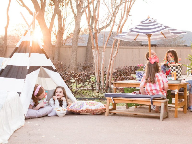 Escape without Leaving Home: Your Ultimate Guide to Backyard Camping! ⛺️🔦🌙