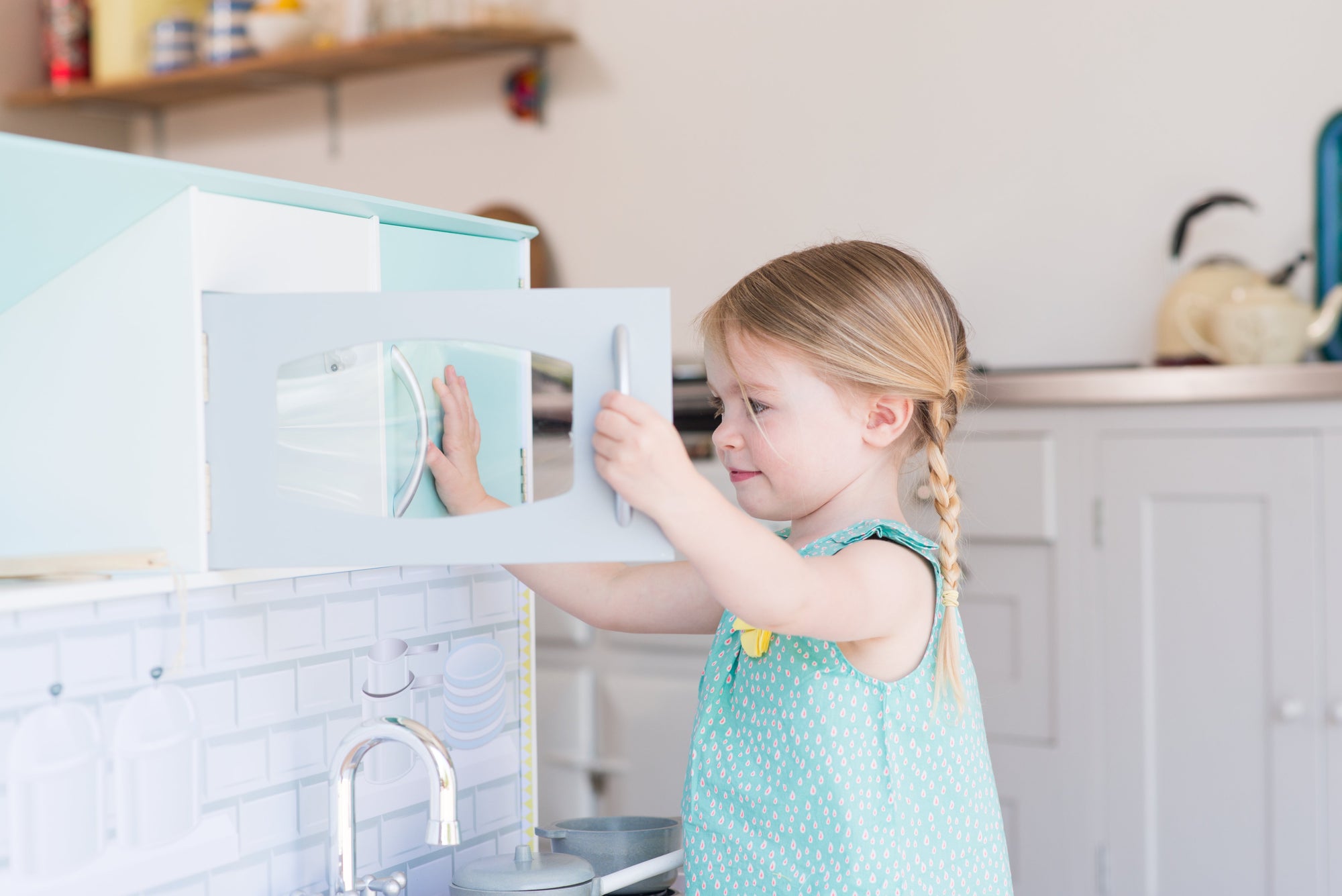 Plum 2-in-1 Peppermint Townhouse Kitchen