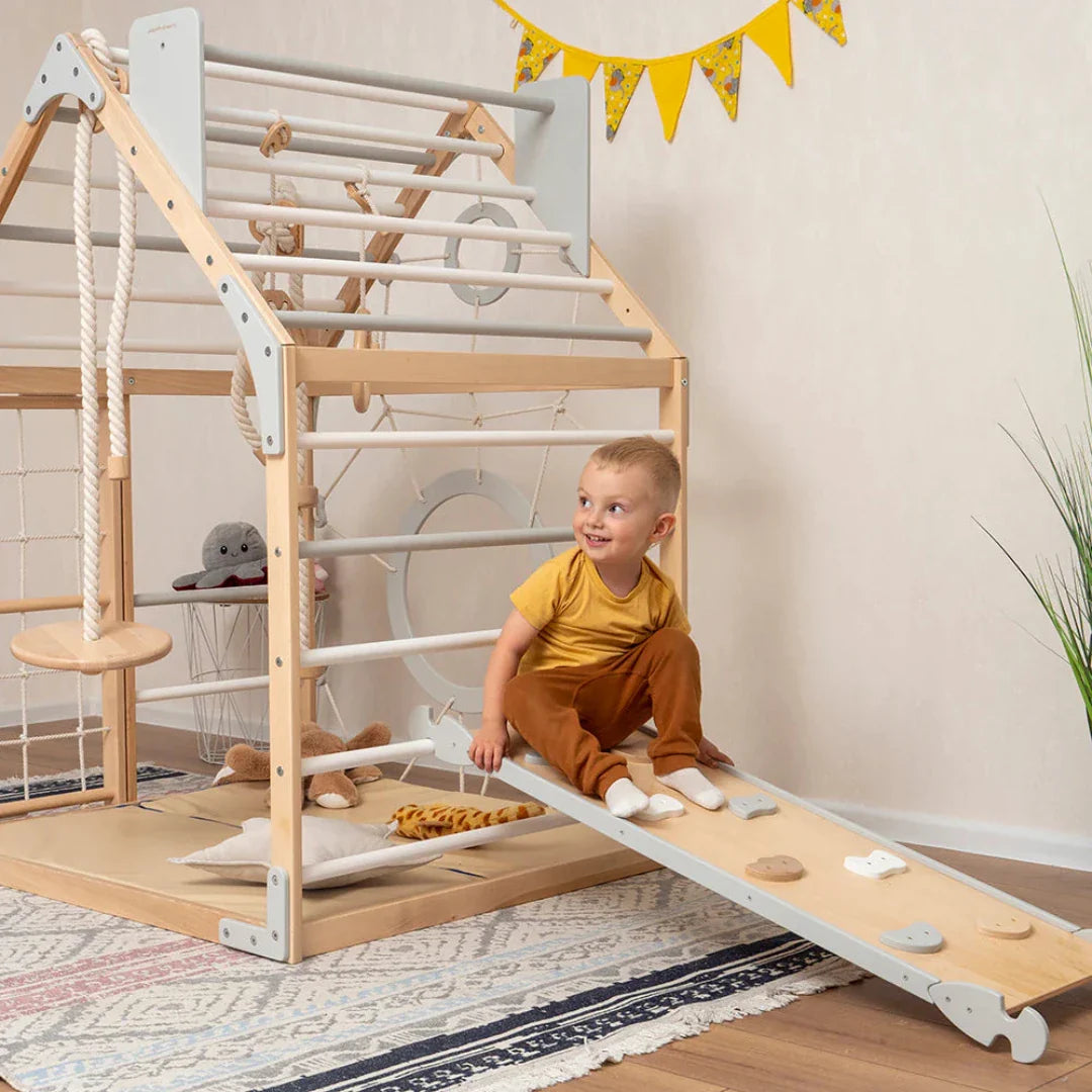 Scandinavian Wooden Climbing Playhouse - TINNITOTS