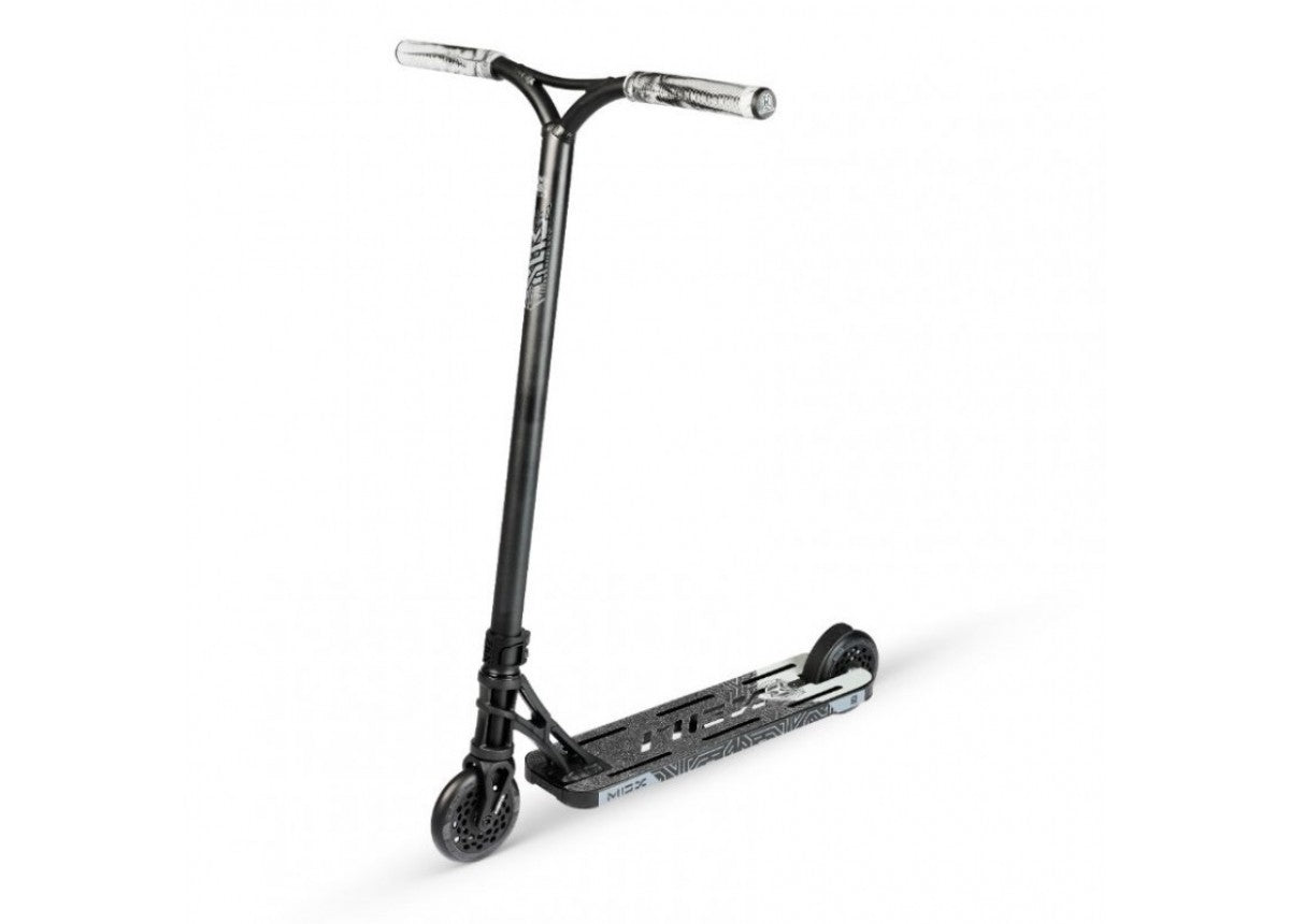 Madd Gear MGX E1 Scooter - Black