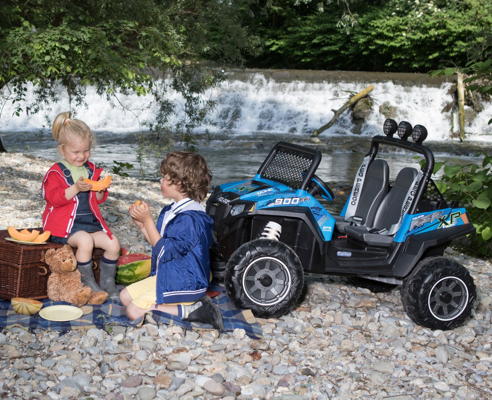 peg perego blue rzr Peg Perego Polaris Ranger RZR 900 Blue 12V– Kids Toys Warehouse