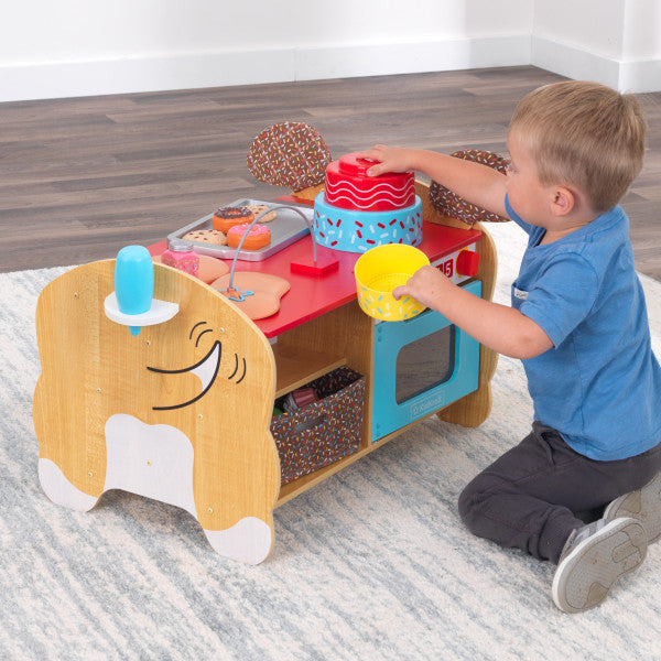 Foody Friends: Deluxe Baking Fun Puppy Activity Center by KidKraft