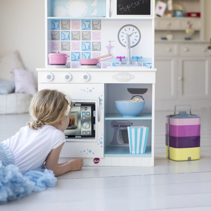 Snowdrop Interactive Kitchen by Plum Play